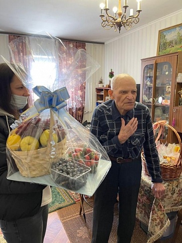 Магаданский филиал «СОГАЗ-Мед» поздравил ветеранов с 78-летним юбилеем Победы в ВОВ, новости, пресс-релизы, статьи, «СОГАЗ-Мед», омс